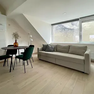 Charming Duplex On The Canal Appartamento Bruxelles